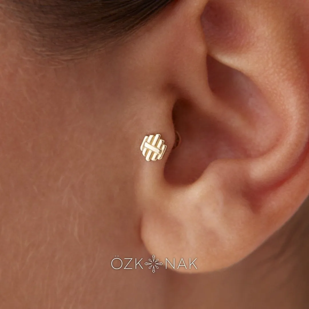 14k Gold Tragus Piercing with Line Detail