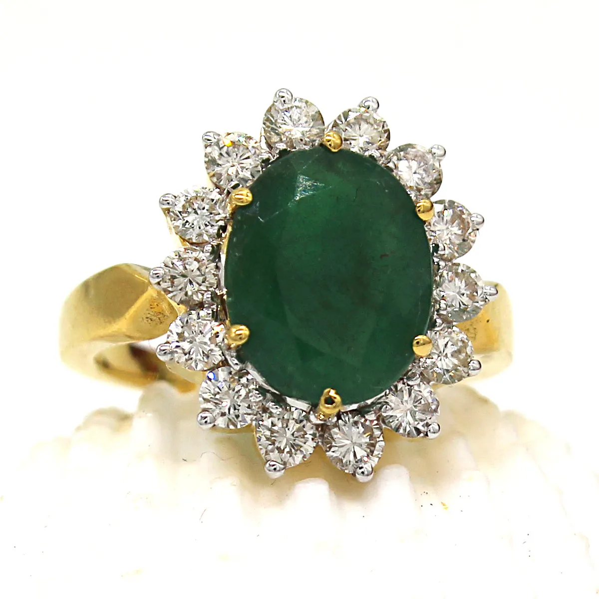 14k Solid Yellow Gold Natural Emerald Fine Diamond Ring