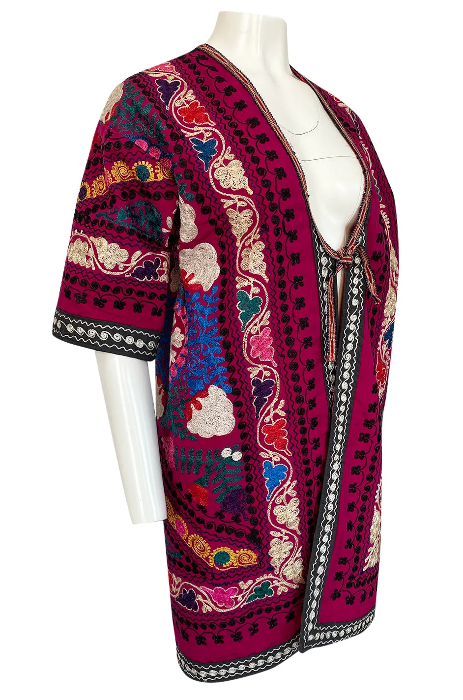 1970s Unlabeled Vintage Suzani Hand Embroidered Pink Open Front Coat