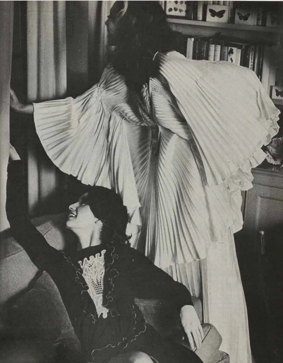 1970s Zandra Rhodes Signature Pleat Set