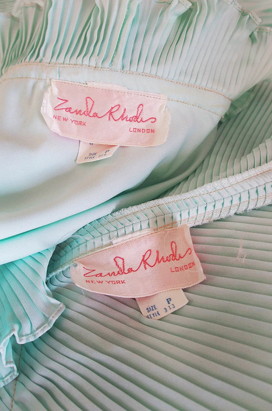 1970s Zandra Rhodes Signature Pleat Set