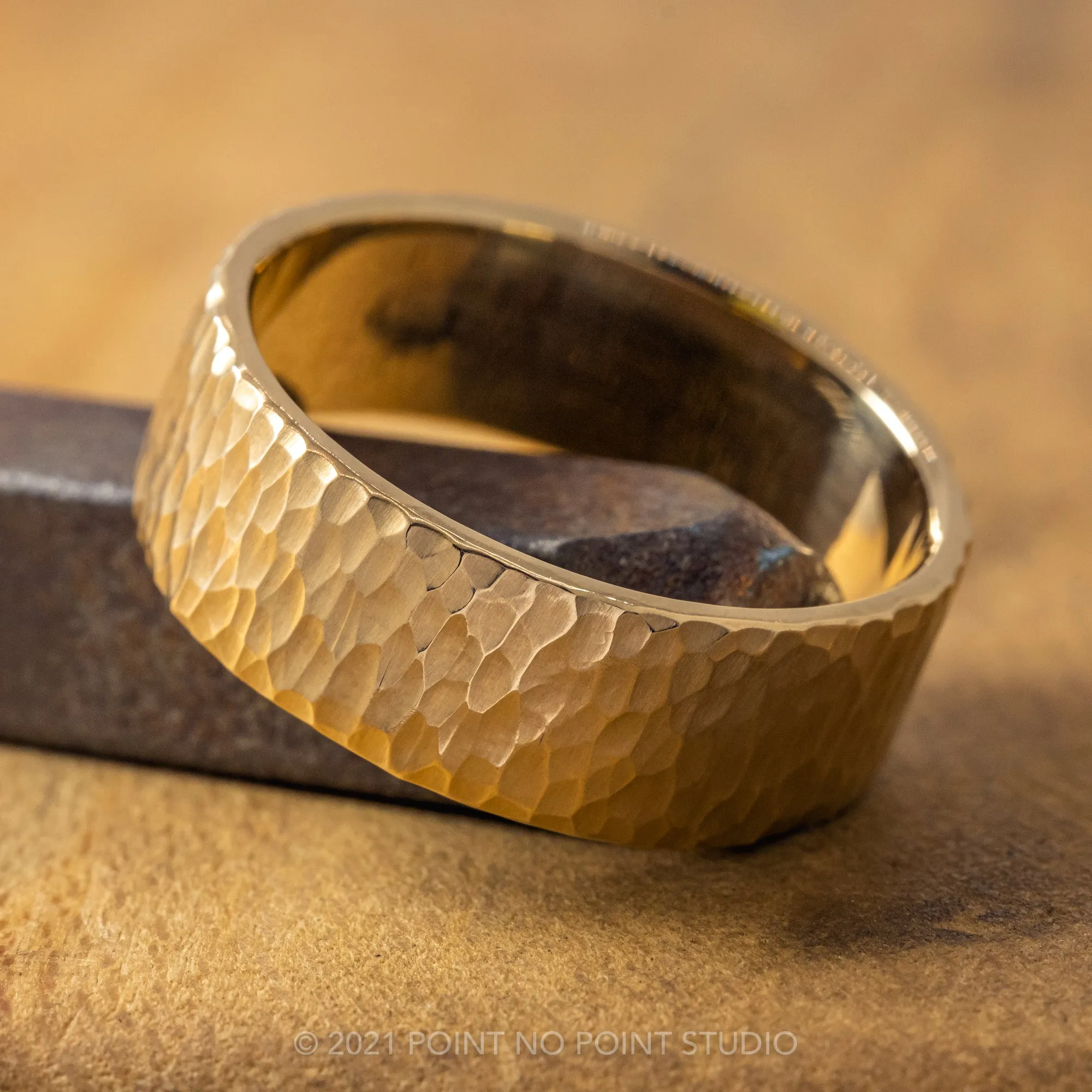 8mm, Comfort Fit, 14k Yellow Gold Leopard Print Hammered Mens Wedding Band