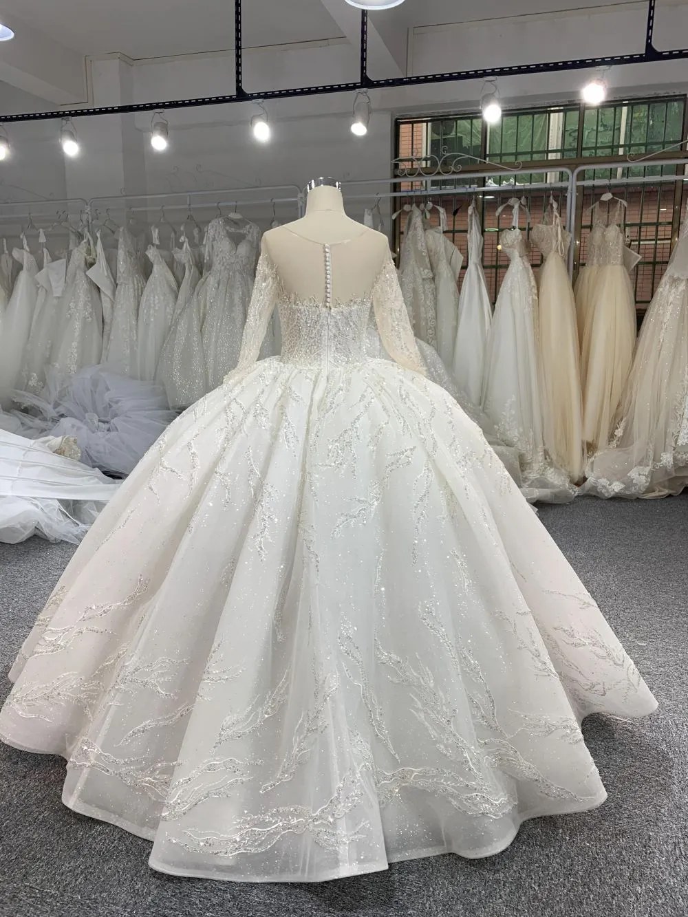 B202# Long Sleeved Full Bead Wedding Grown Dress With Big Tail