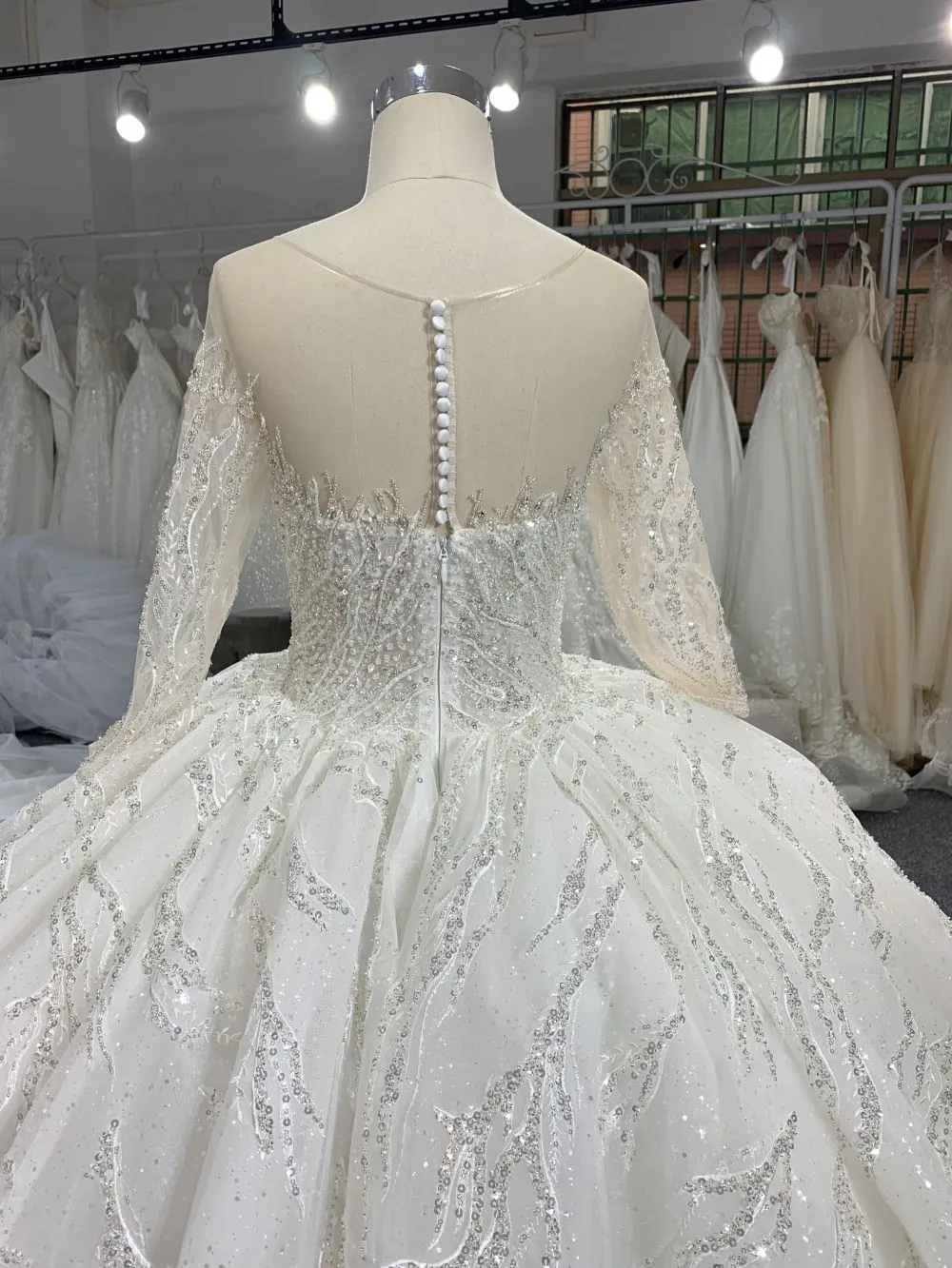 B202# Long Sleeved Full Bead Wedding Grown Dress With Big Tail