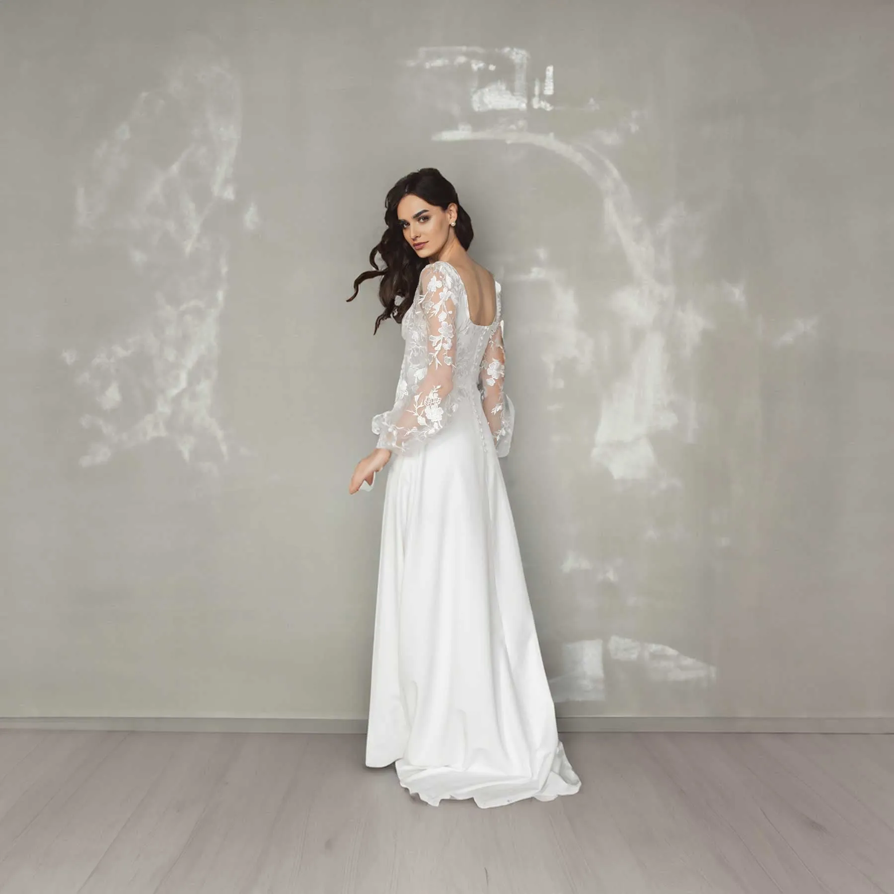 Boho Lace Long Sleeves Wedding Dress with Square Neckline ET3076