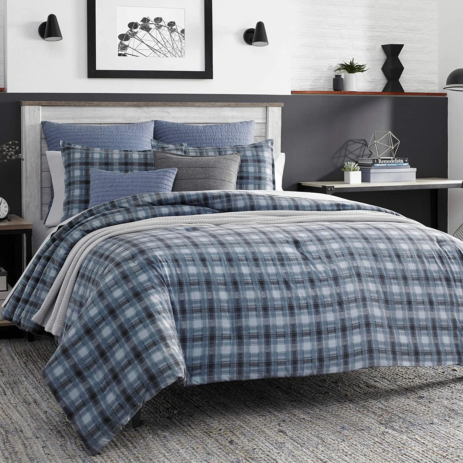 Brand new Nautica Pinecrest Reversible Duvet Cover Set, Fits Full/Queen! Retails $134 W/Tax!