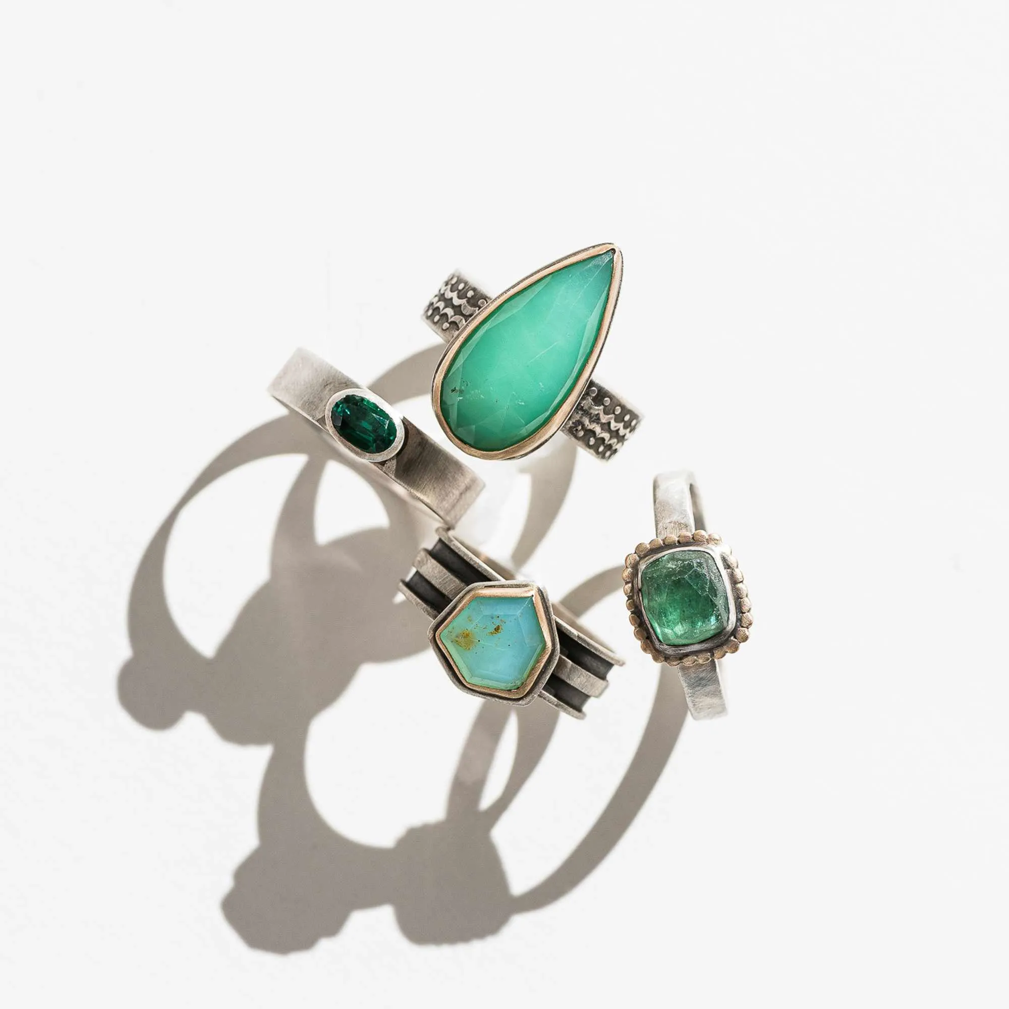 Chrysoprase Ring with 14k Bezel on Scallop Band