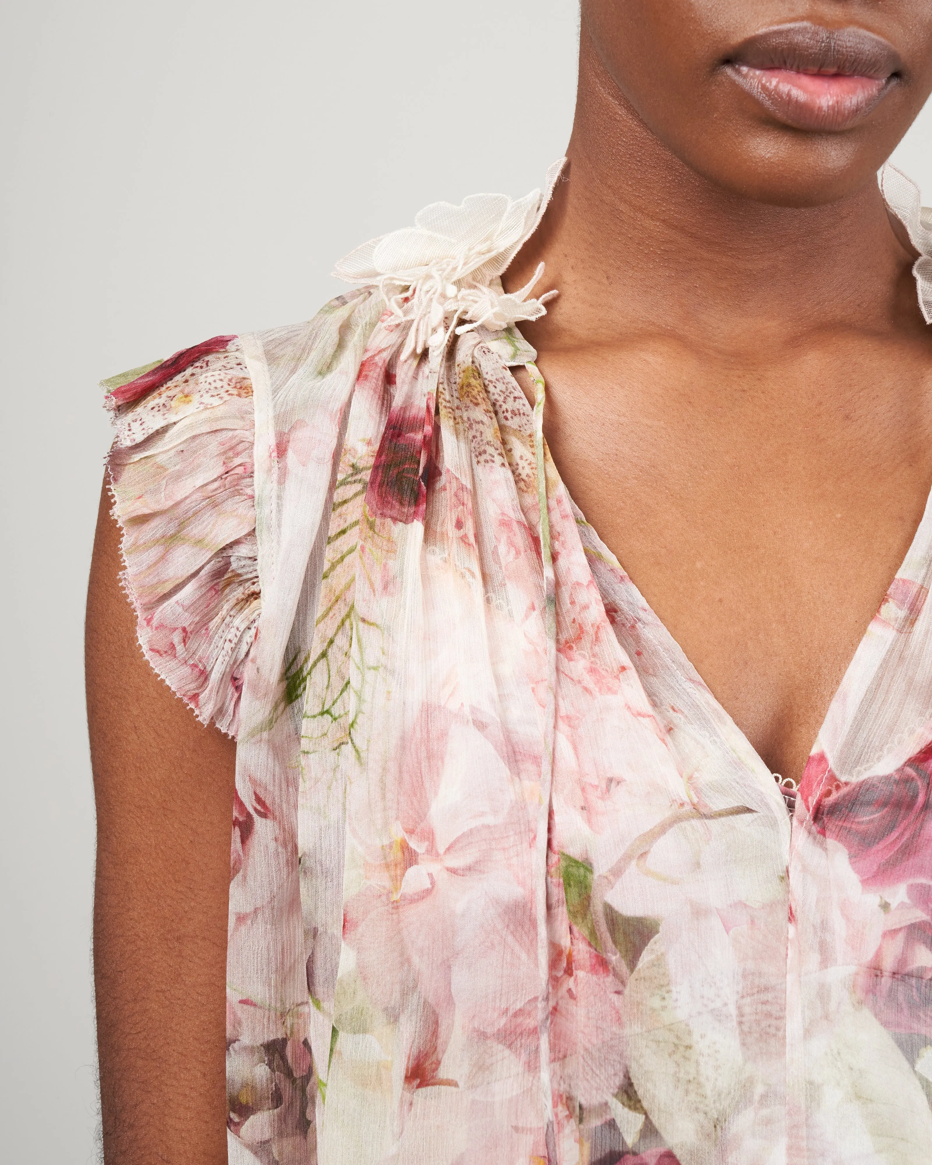 dancer flutter tank - alabaster garden floral