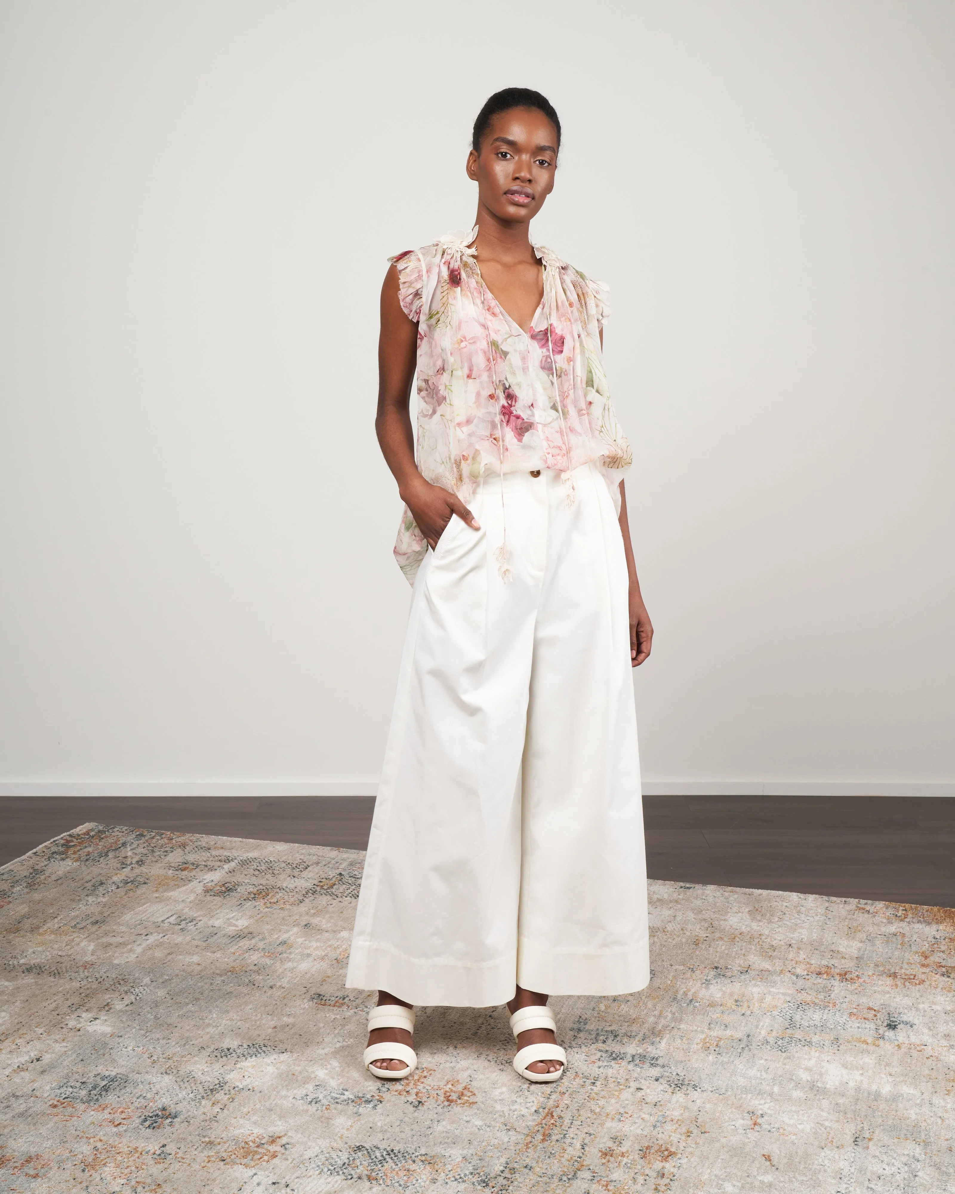 dancer flutter tank - alabaster garden floral