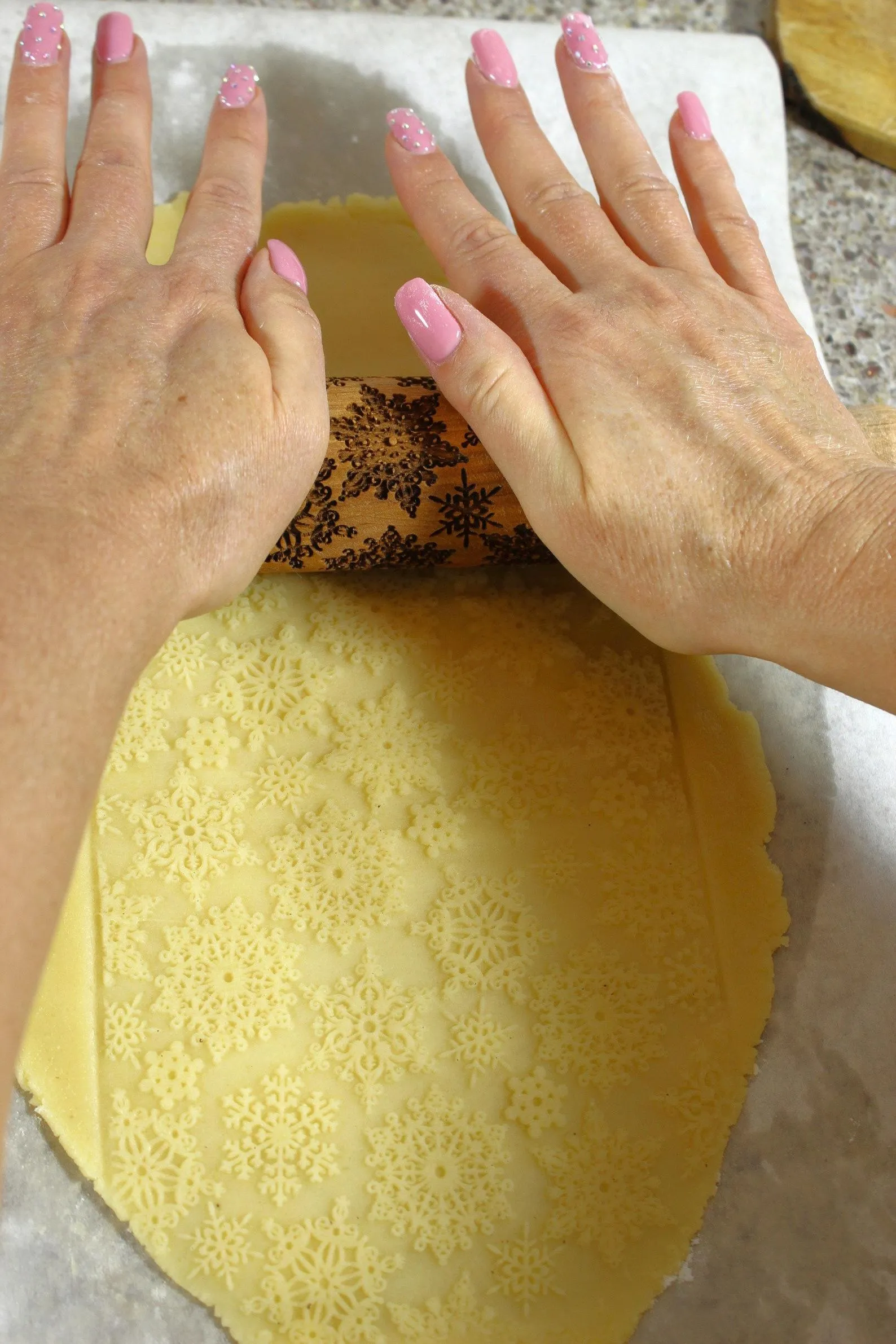 Easter Rolling Pin, Embossed Happy Eggs Shortbread Cookies, Christmas Gift Gingerbread Pottery Stamp, Ceramic Roller