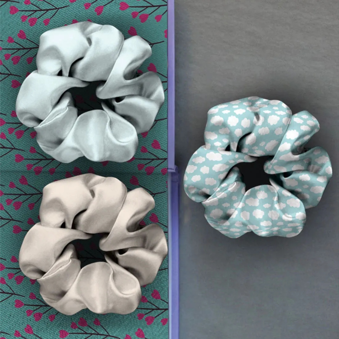 Ferosh Pastel Blue & White Scrunchies Set Of 3
