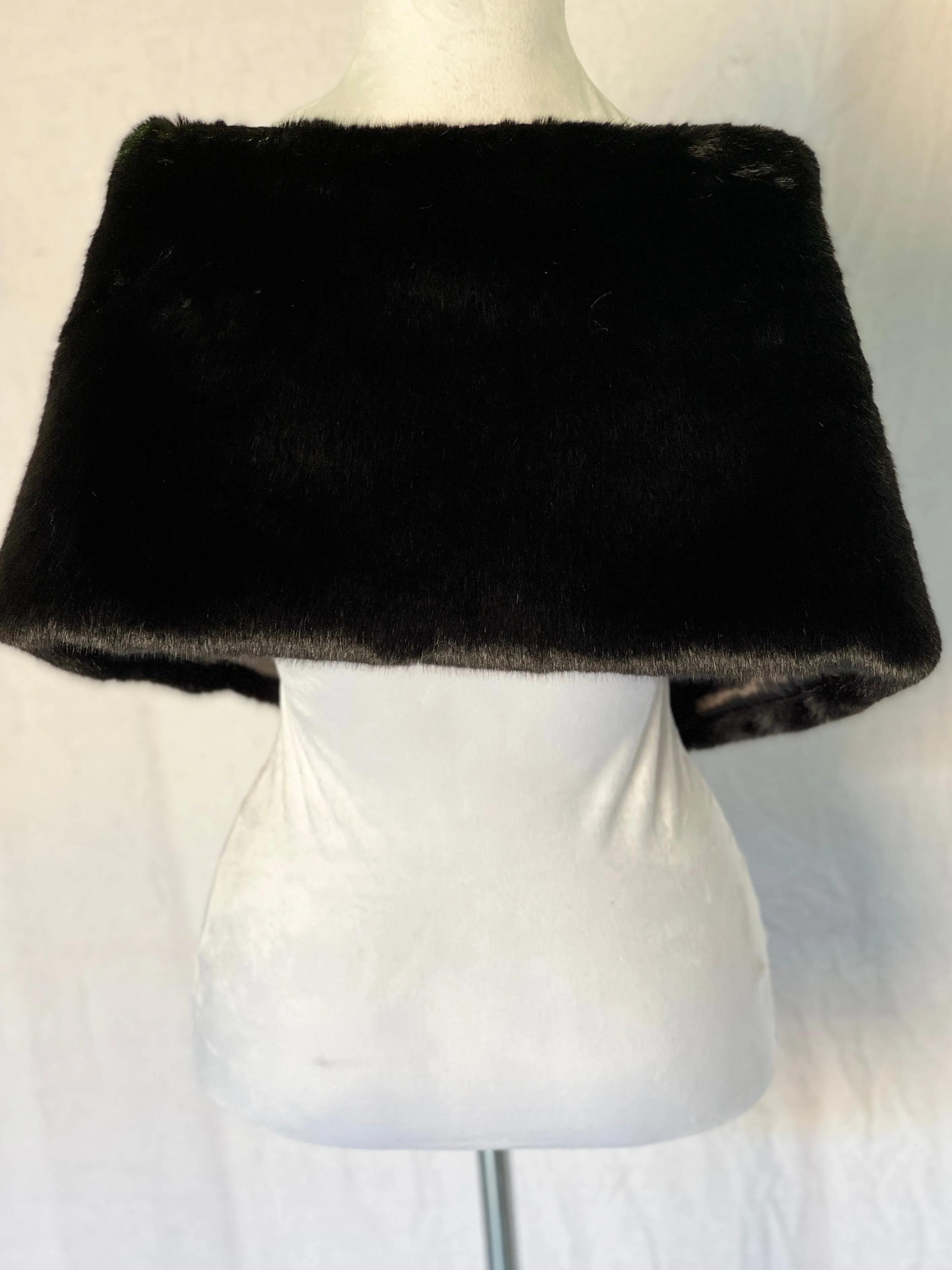 Frankfurt Faux Fur Shawl