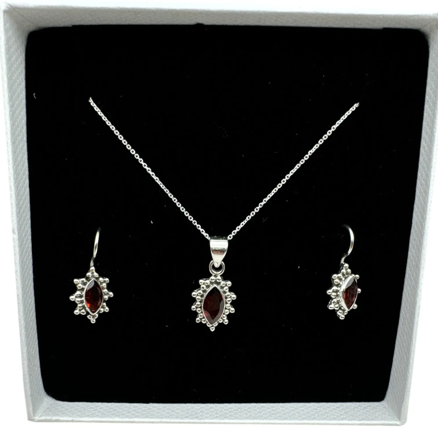 Garnet Solid 925 Sterling Silver Pendant Earrings Set