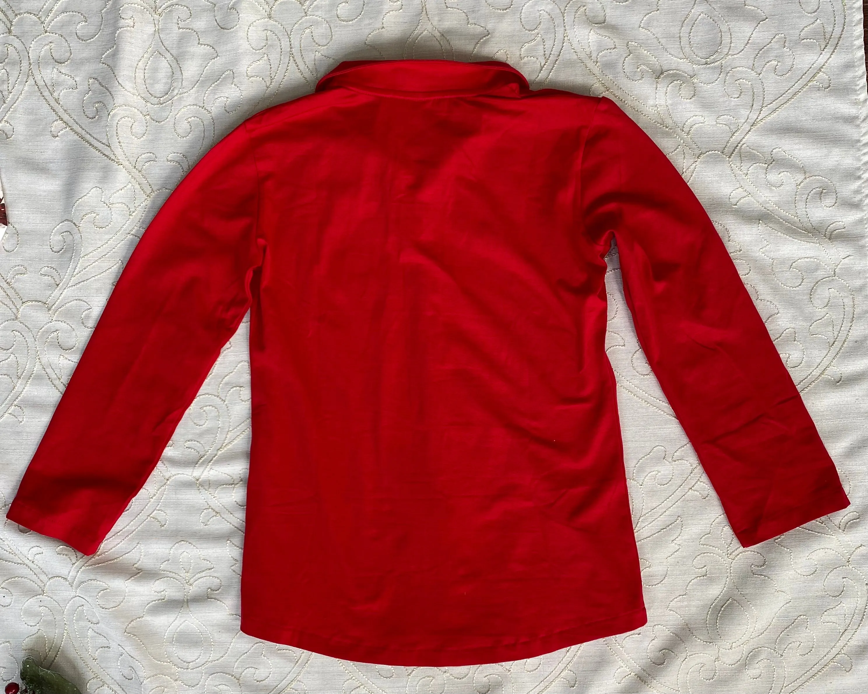 Hollyberry Kisses Chip Shirt