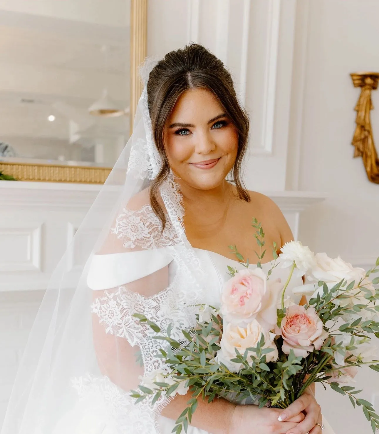 Julieta Lace Wedding Veil