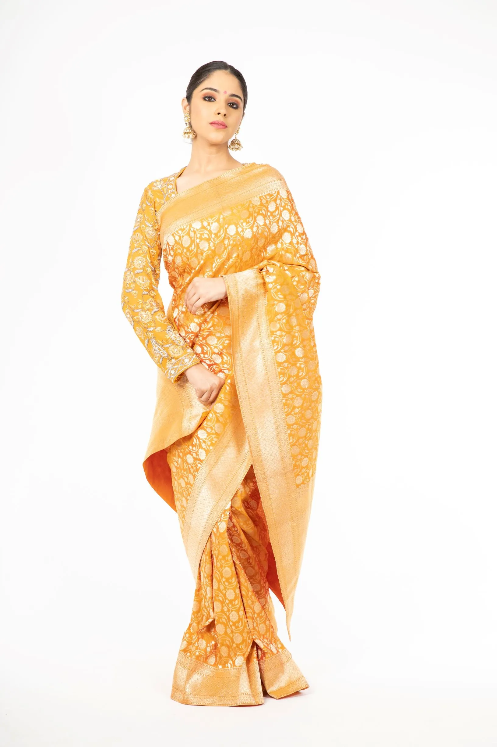 Mesmerizing Mustard Yellow Handloom Pure Silk Saree