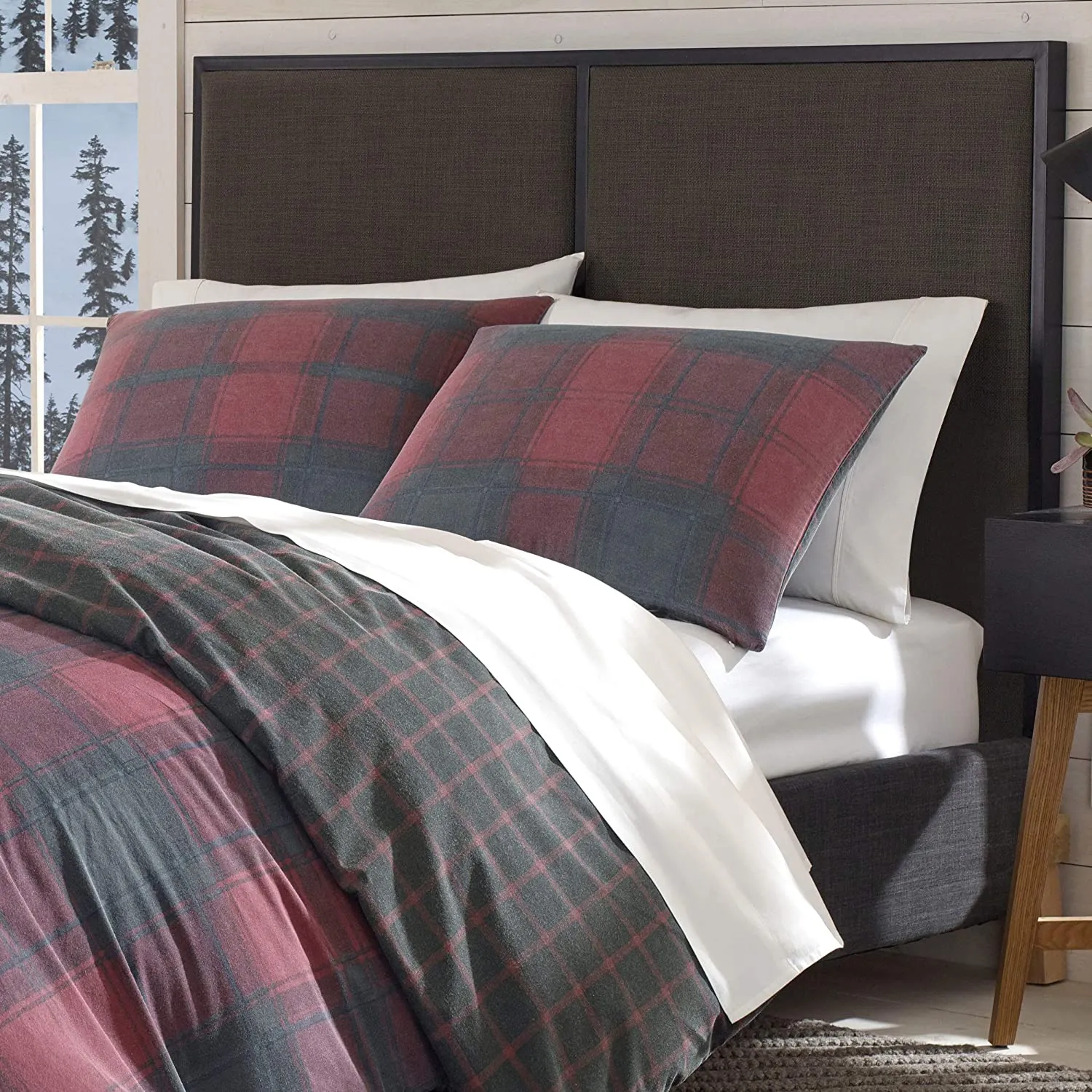 New in package! Wayfair Item! Eddie Bauer Reversible Cattle River Plaid Duvet Cover Set, Full/Queen, Red/Navy!