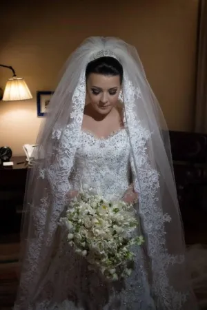 One Layer Long Wedding Veil with Lace Edge