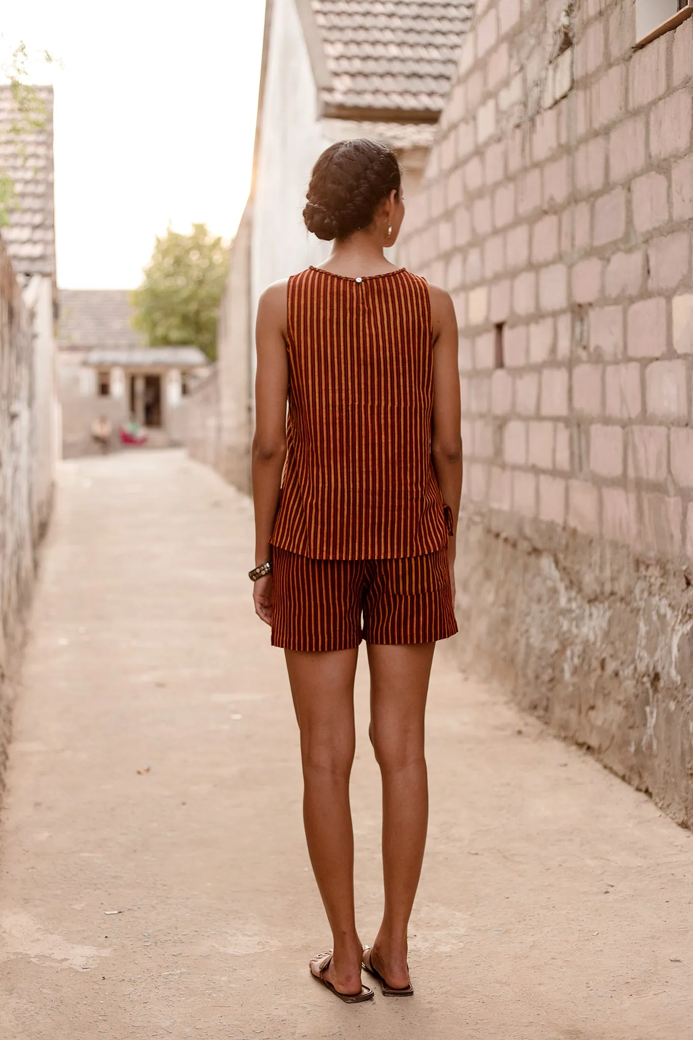 Oni Boatneck Tank in Pomegranate Stripe Block Print