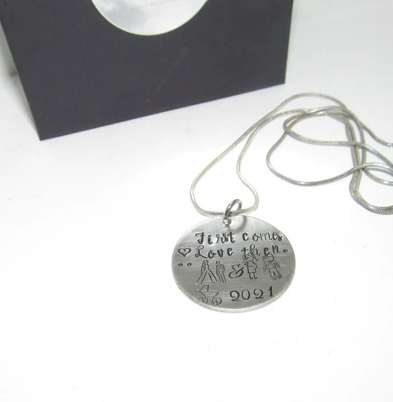 pregnancy's announcement gift, mom to be necklace, stamped necklace for mom, personalized baby announcement gift, baby shower gift