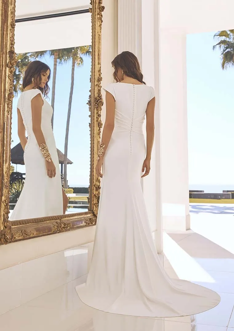 Pronovias: Asteria
