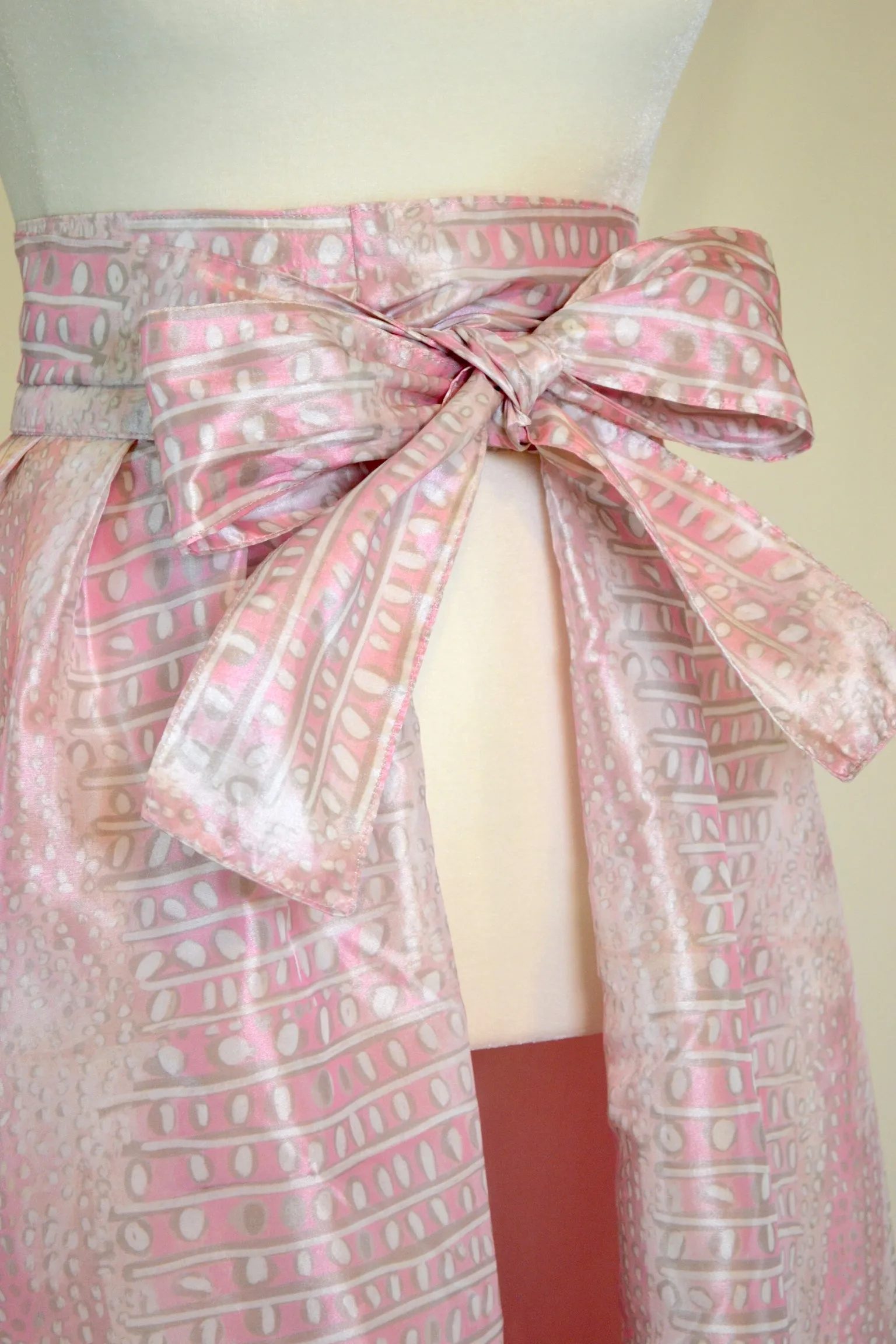 Taffeta Overskirt in Pink Champagne Gator