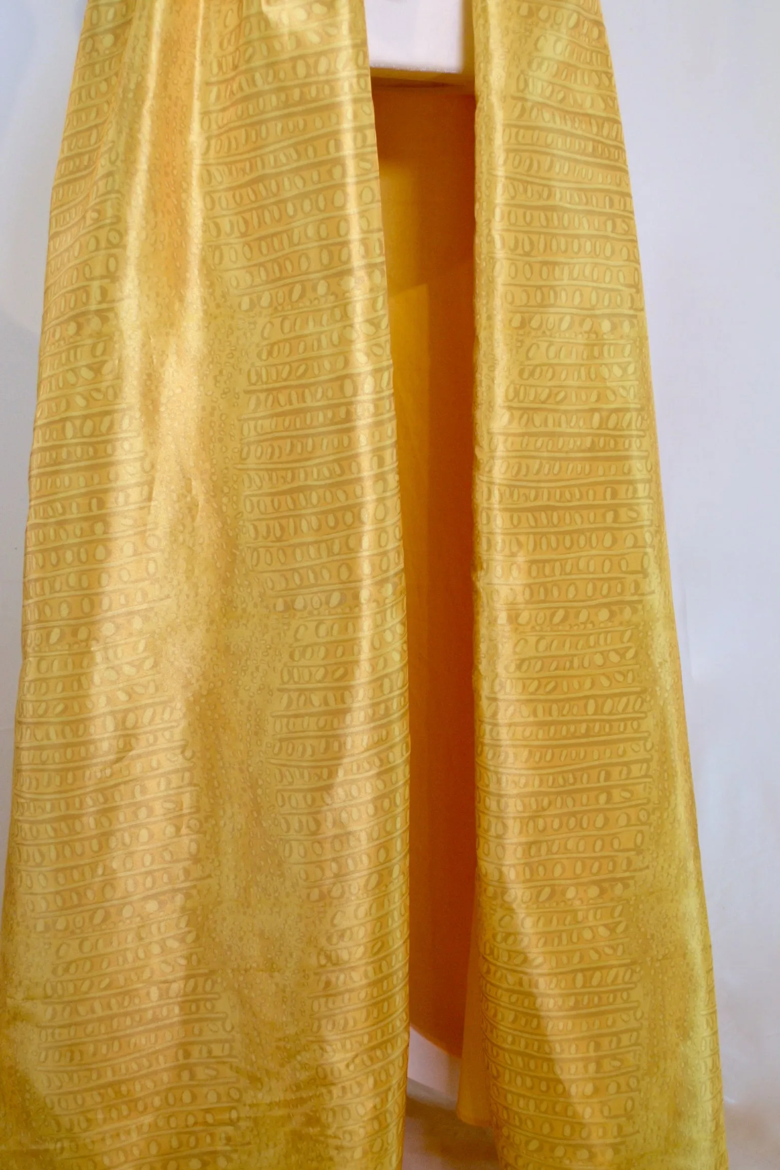 Taffeta Overskirt in Saffron Gator