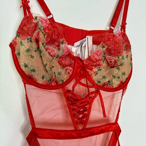 Victoria's Secret Very Sexy Wicked Unlined Floral Apron