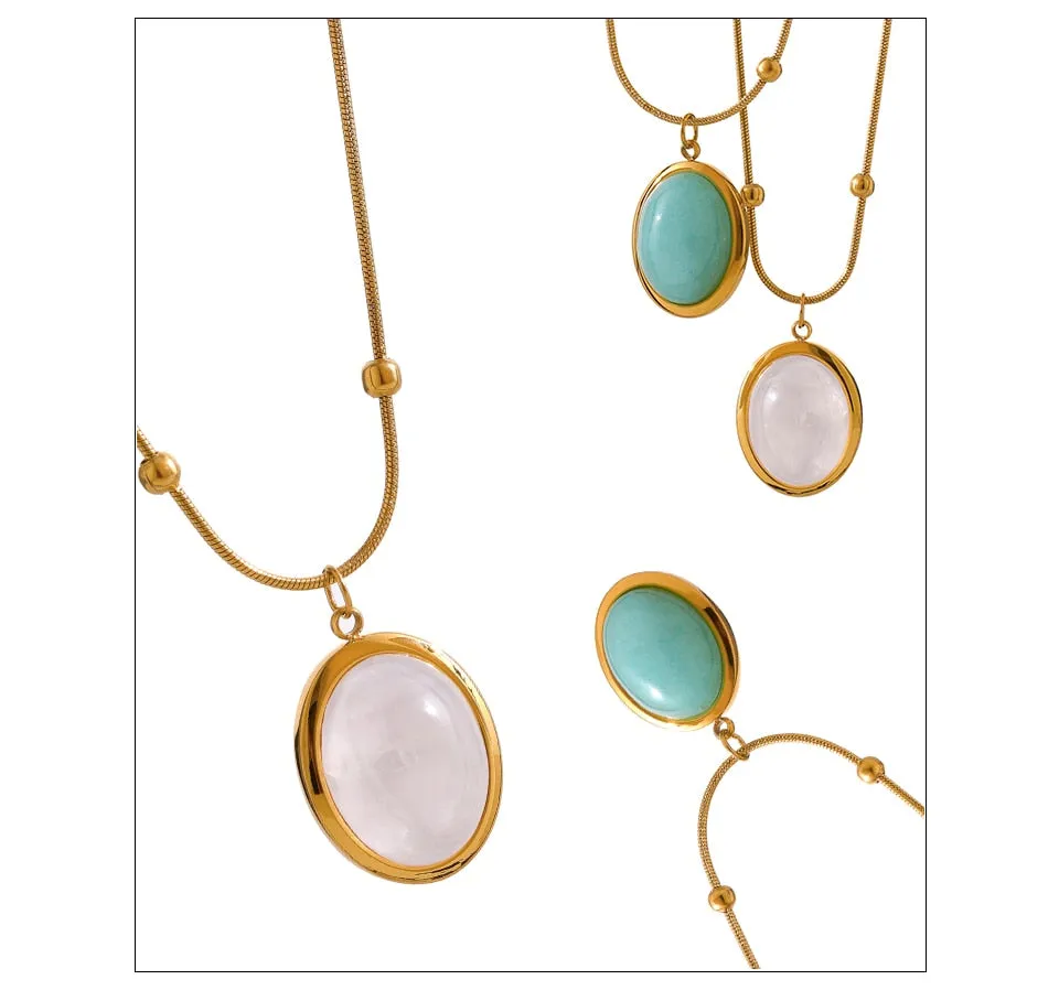 White Oval Pendant Necklace in Gold