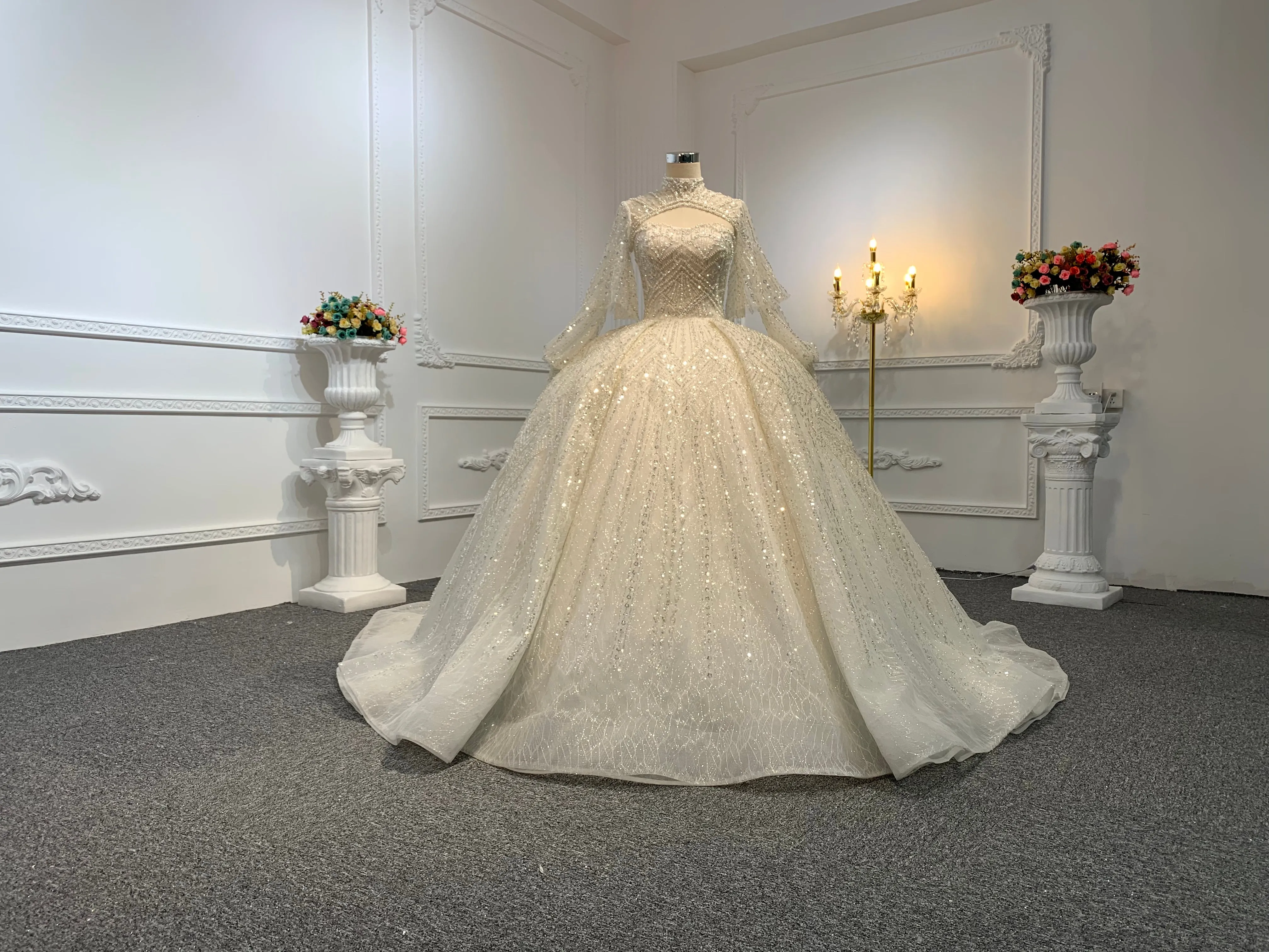 Z024-The Luxury Beading Ball Gown With Removable Decoration