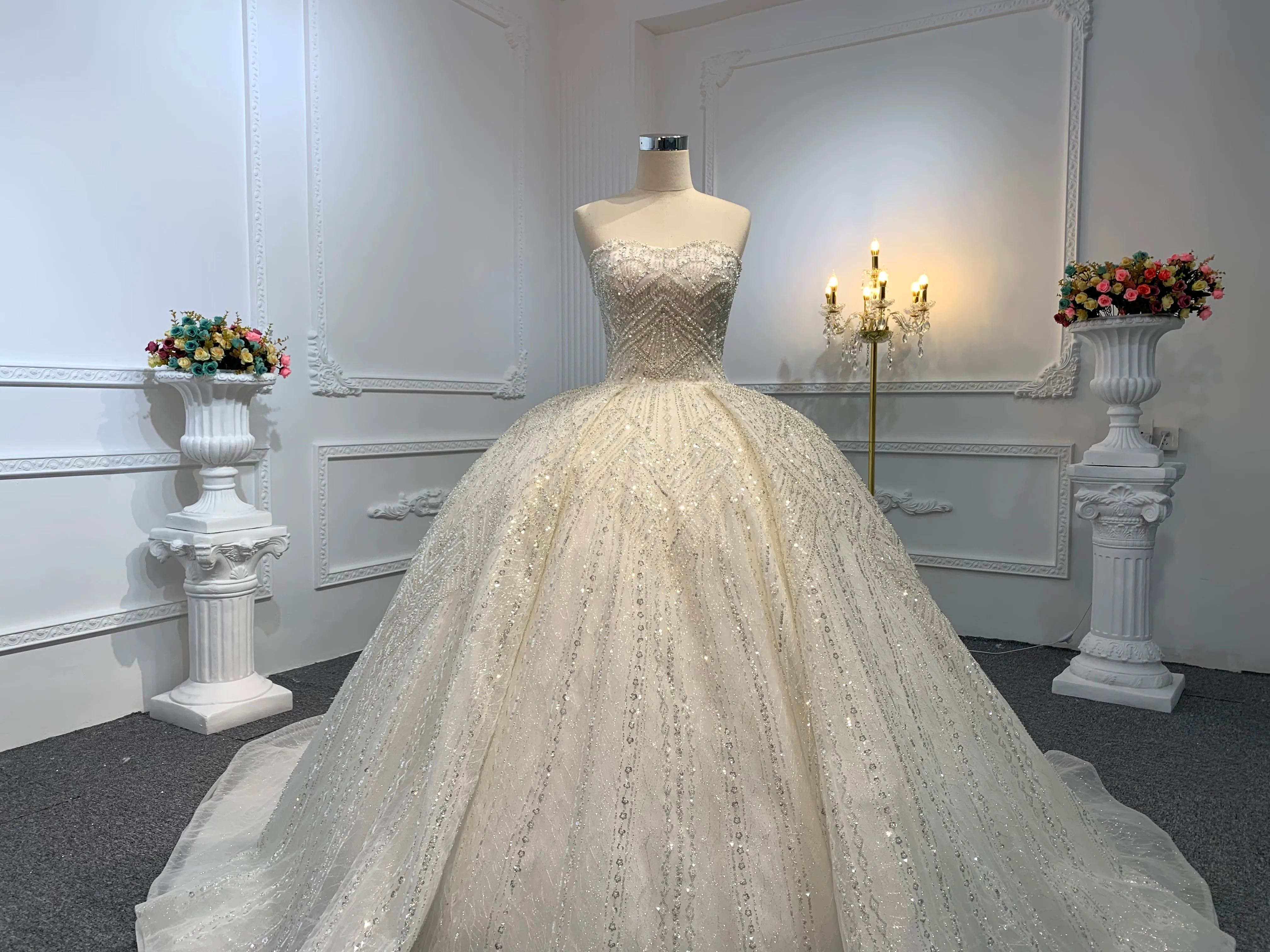 Z024-The Luxury Beading Ball Gown With Removable Decoration